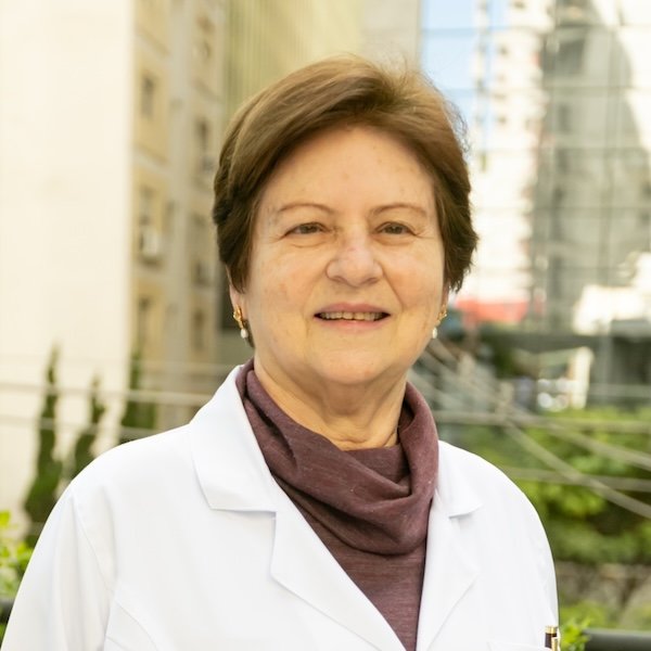 Dra. Célia Yunes Portiolli